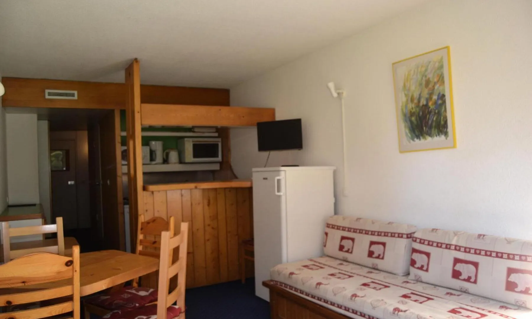 Residence Lauzieres - Studio 5 Personnes En Rez-De-Jardin Skis Aux Pieds Et Proche Des Commerces Dans Le Village Du Charvet A Arc 1800 Mae-2065 contacts